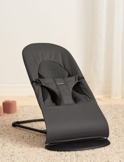 Hamaca Balance Soft BabyBjorn Dark Grey