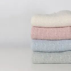 Manta Granny de algodón Bonjourbebe orgánico rosa