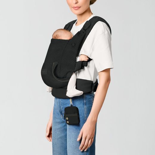 Mochila portabebés Cybex Laya Magic Black
